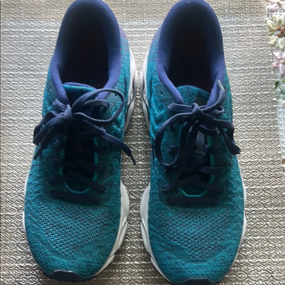 Women's Teal Athletic Shoes